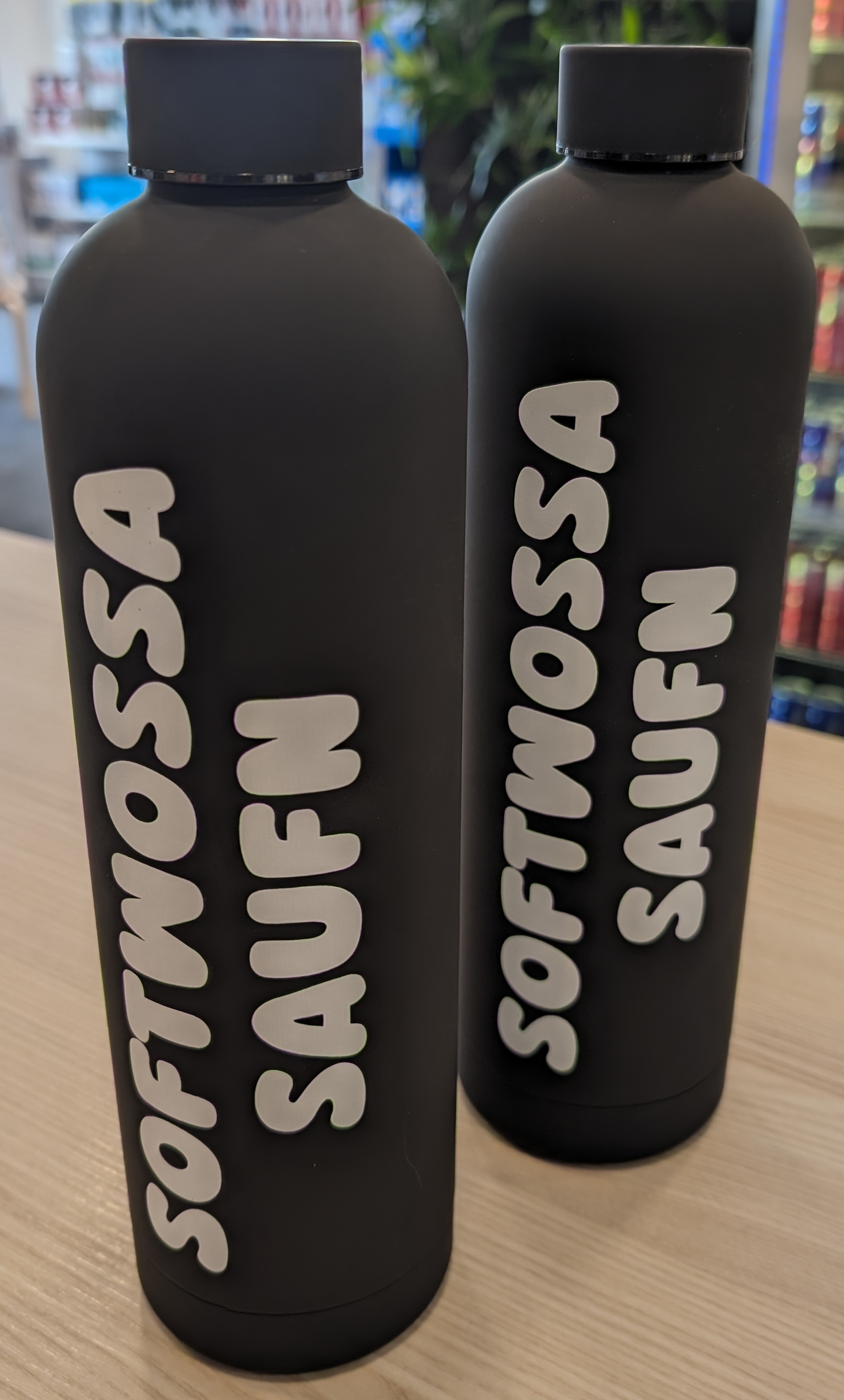 "Softwossa Saufn" Trinkflasche 1000ml DARK-Edition